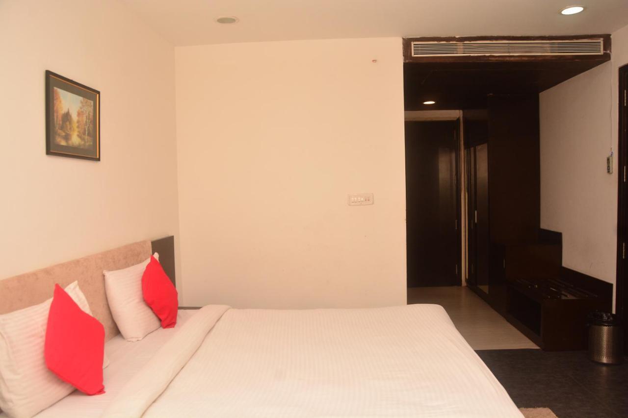 Sai Sharnam Serviced Apartments Shirdi Esterno foto